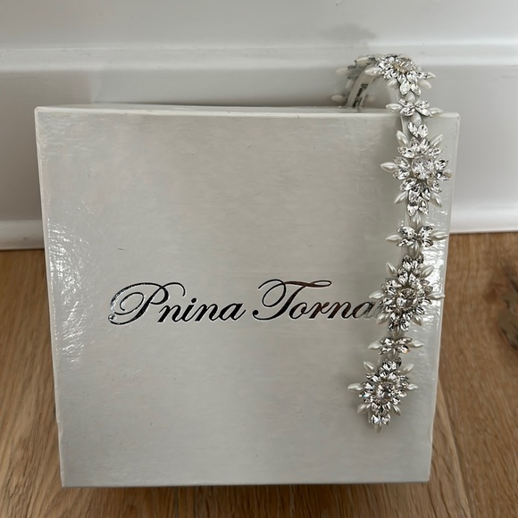 Pnina Tornai Swarovski Crystal and Pearl Cluster Wedding Headband Head Piece NWT - Picture 7 of 11